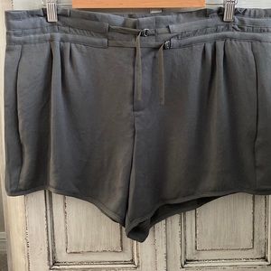 Helmut Lang dark gray size 12 shorts